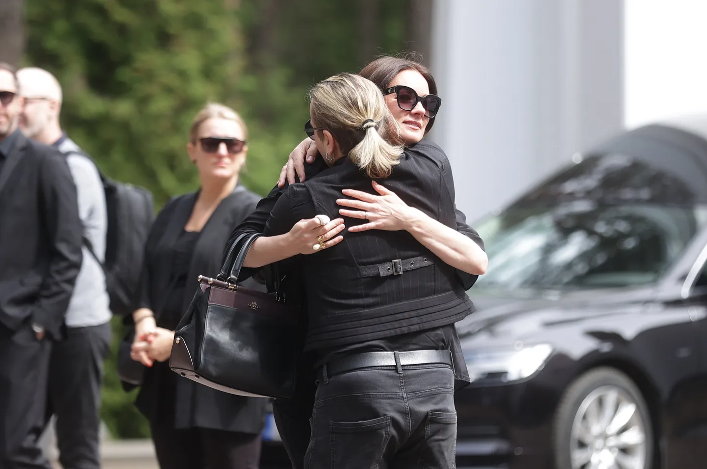 GALERII Muusik Arch Veimer saadeti viimsele teele: päev enne lahkumist ...