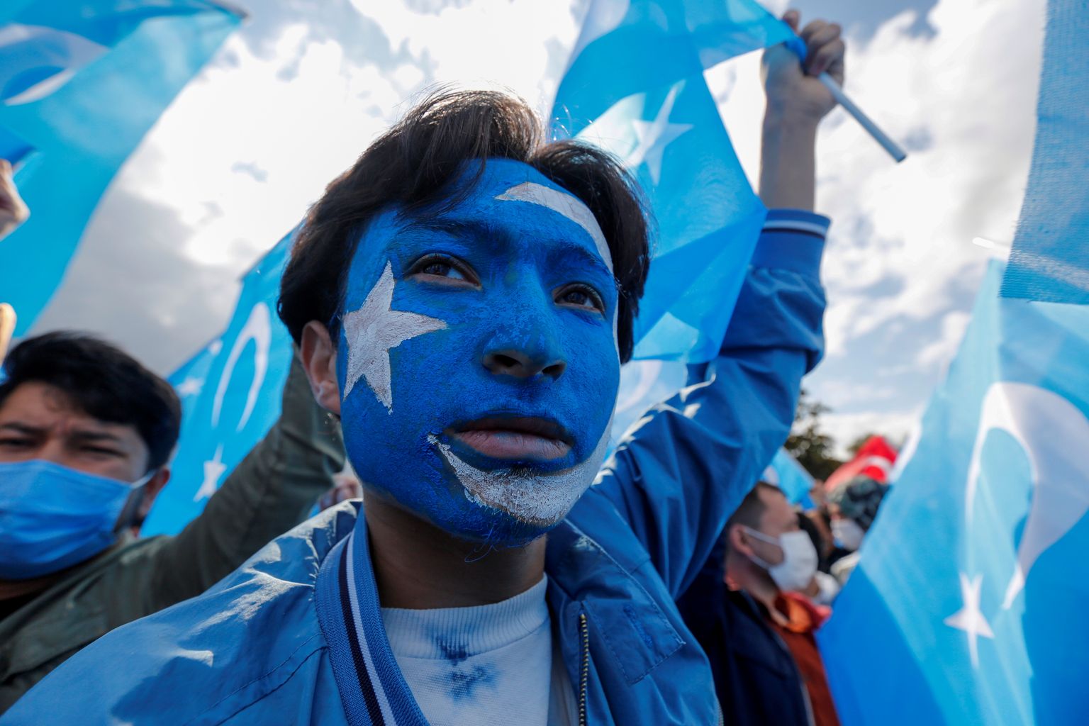 Uiguuri meeleavaldajad 2021. aasta 1. oktoobril Hiina-vastasel meeleavaldusel Istanbulis.