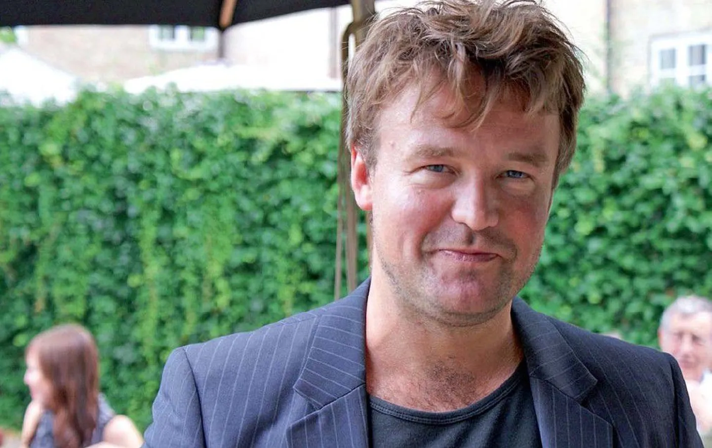 Taani kunstnik Harald Havsteen-Mikkelsen avastas ühel ilusal päeval, et tema kodulehe on üle võtnud tundmatud vene keelt kõnelevad kurjategijad.