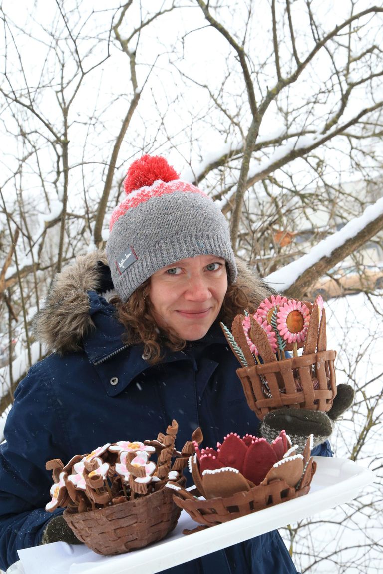 Mullu võitis võistluse Eleri Hirv, kes meisterdas piparkookidest lillekorvid.