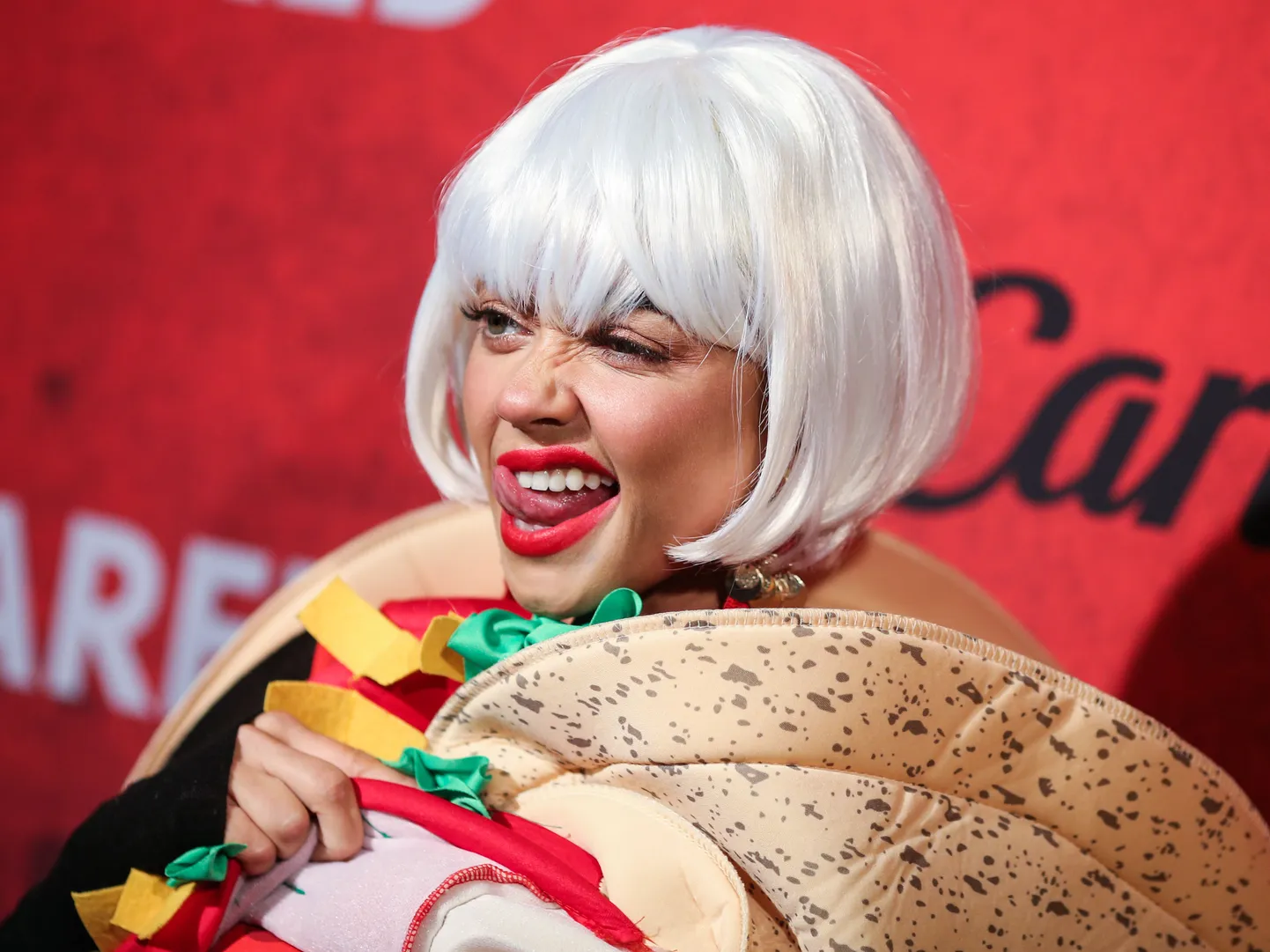 Sarah Hyland Los Angeleses Halloweeni peol