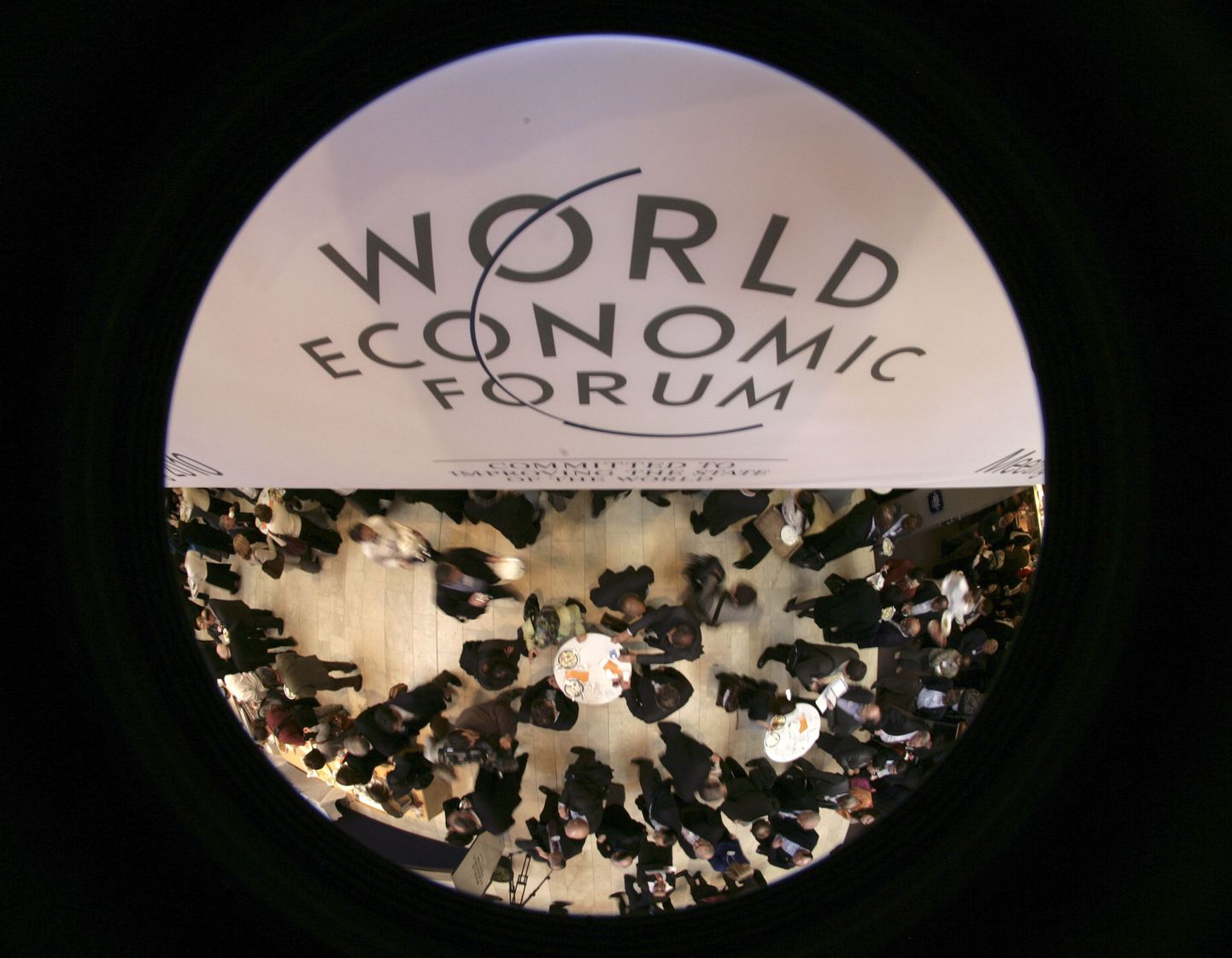 Davosi majandusfoorumi logo