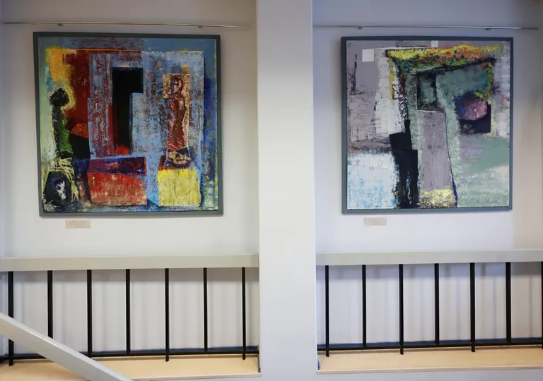 Baleriinidega vastastikku kunstnik Eero Ijavoineni maalid.