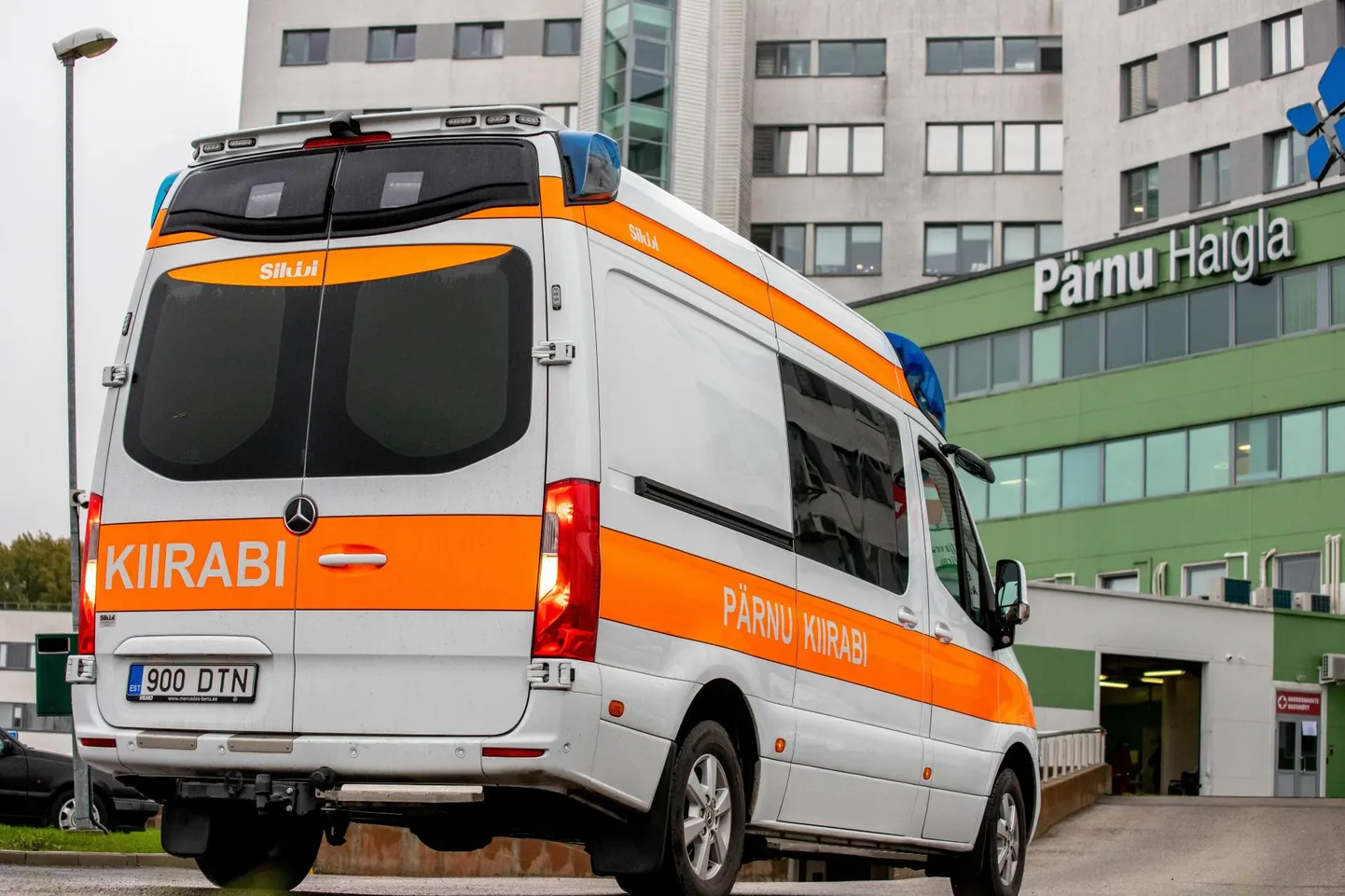Eile viidi Pärnu haiglasse kaks avariisse sattunud juhti.