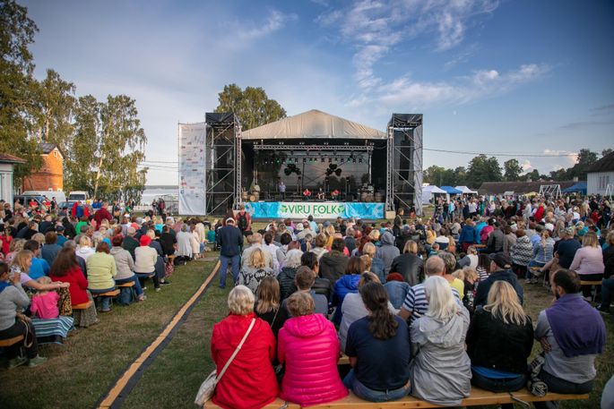 Tosinas Viru Folk: Käsmu uimastati Iiriga