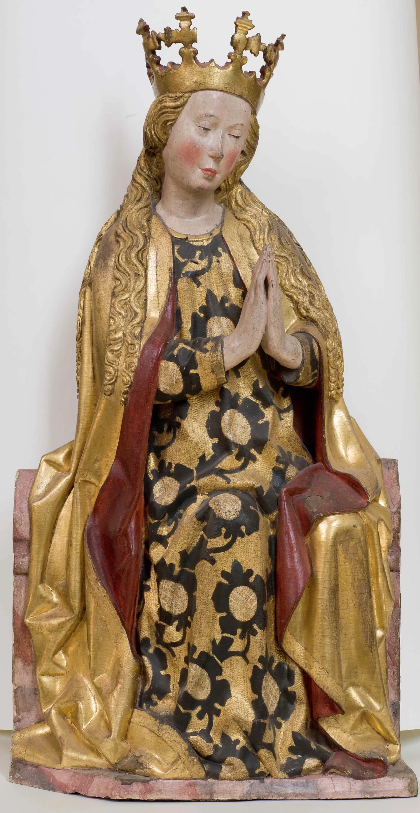Neitsi Maarja kui taevane kuninganna. Detail. Tallinna Niguliste kiriku peaaltari retaabel.
Lübecki meistri Hermen Rode töökoda. 1478–1481.
