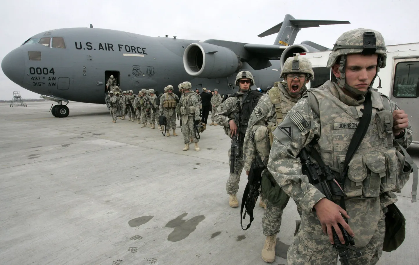 Ühendriikide sõdurid Manase õhuväebaasis.