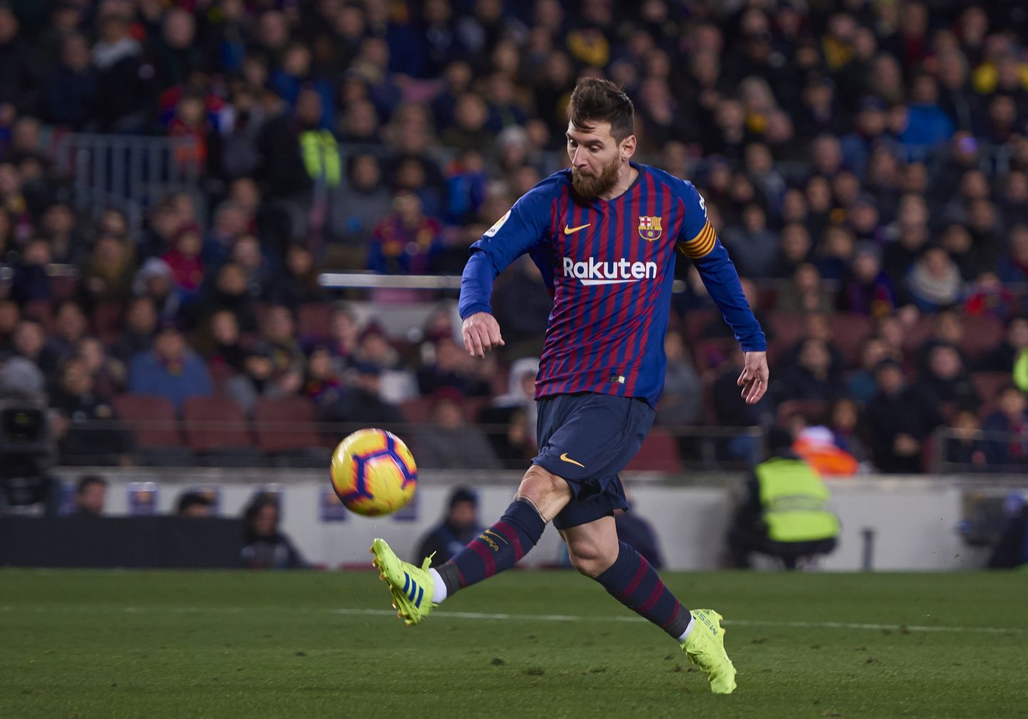 Lionel Messi sahistas kaks korda Valencia väravavõrku, kuid Barcelona võiduks sellest ei piisanud.