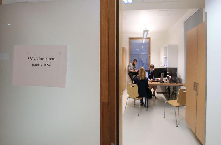 Lõuna Prefektuuri kodakondsus- ja migratsioonibüroo Tartu teeninduse ajutine teeninduspunkt Maarjamõisa haiglas. 