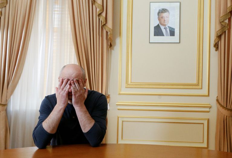 Arkadi Babtšenko Kiievis välisajakirjanikele intervjuud andmas