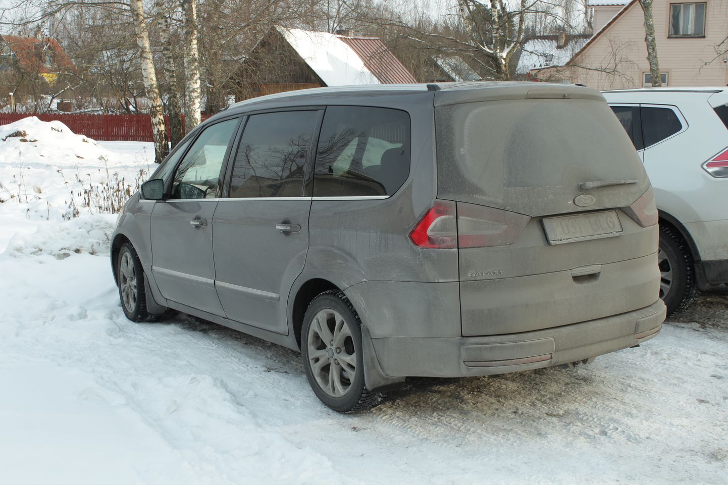 Tõrva vallavanema Maido Ruusmanni käsutuses olev Ford Galaxy on Lõuna-Eesti omavalitsusjuhtide ametiautodest 147kilovatise mootoriga kõige võimsam ja täidab aeg-ajalt ka valla bussi rolli.