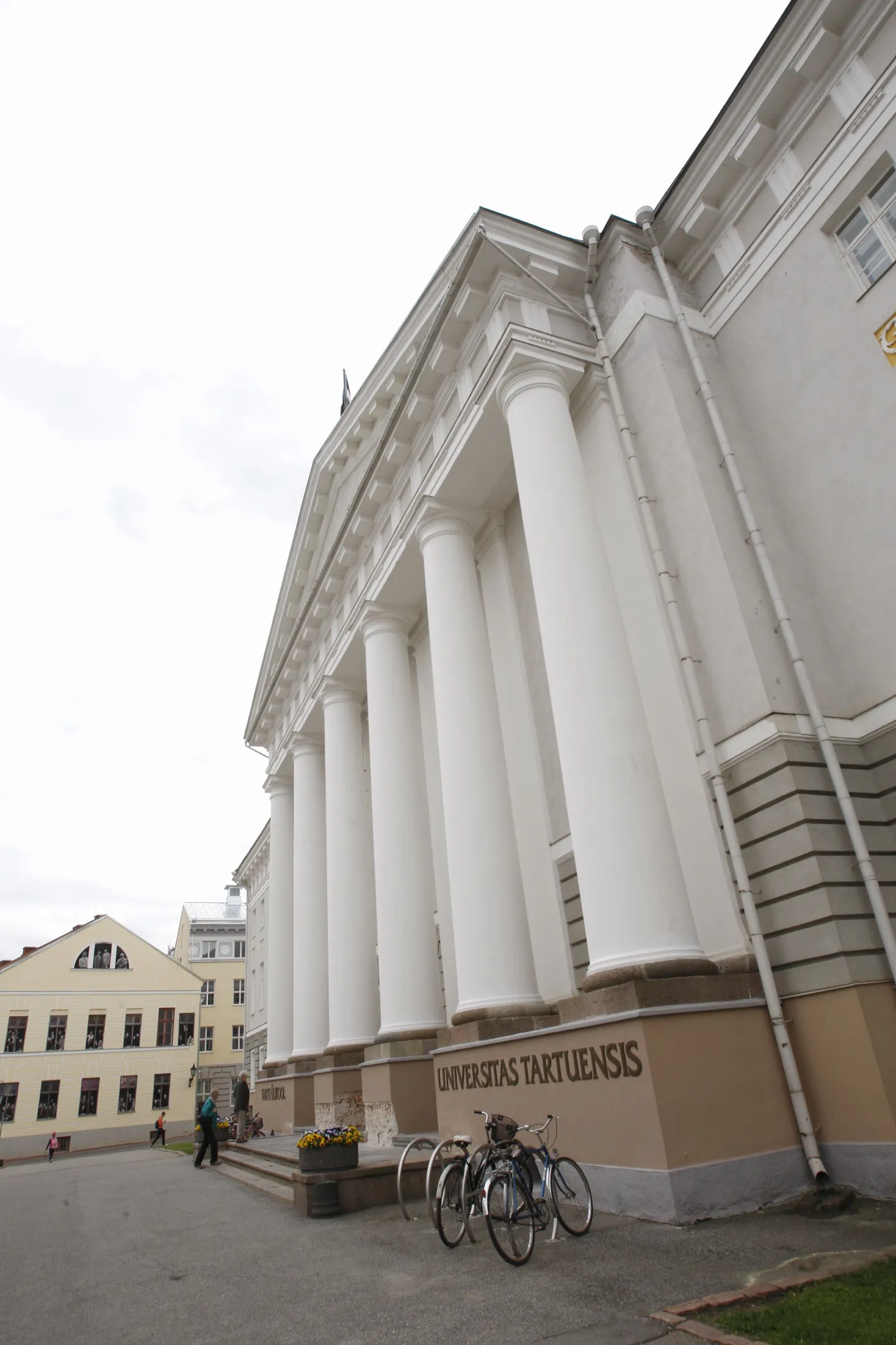 Tartu Ülikooli peahoone.