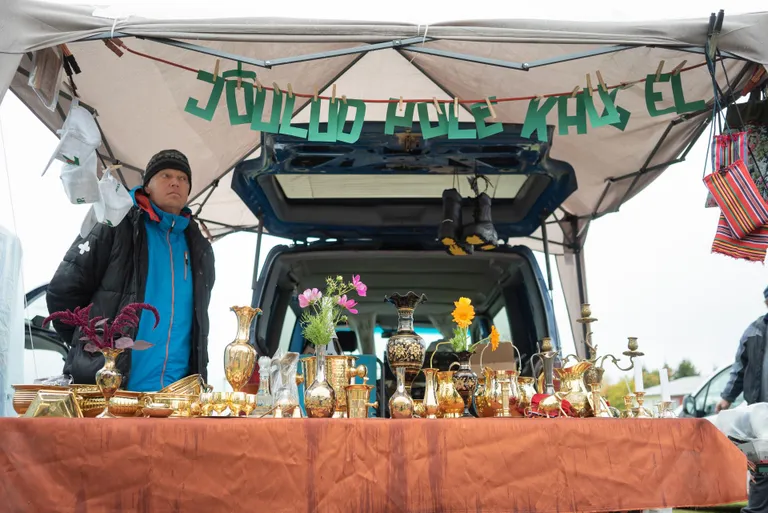 Nipsasjade müüja kuulutas, et jõulud pole enam kaugel.