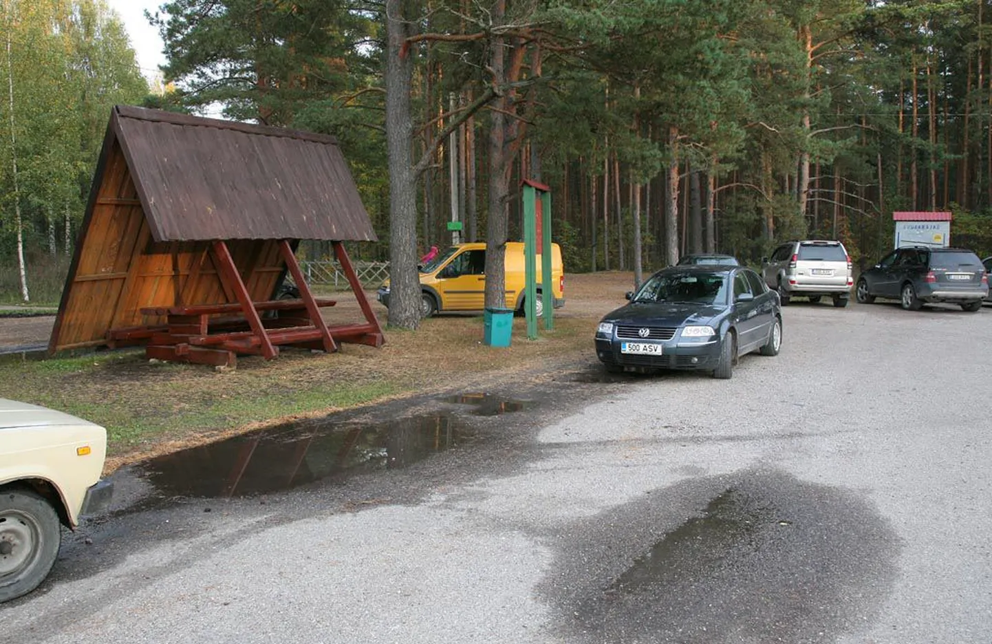 Raeküla metsa tervisespordirajad sobivad ideaalselt jooksjatele ja kepikõndijatele.