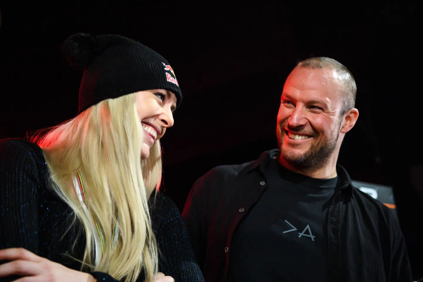 Aksel Lund Svindal (paremal) ja Lindsey Vonn 2019. aastal mäesuusatamise MMi järelpeol.
