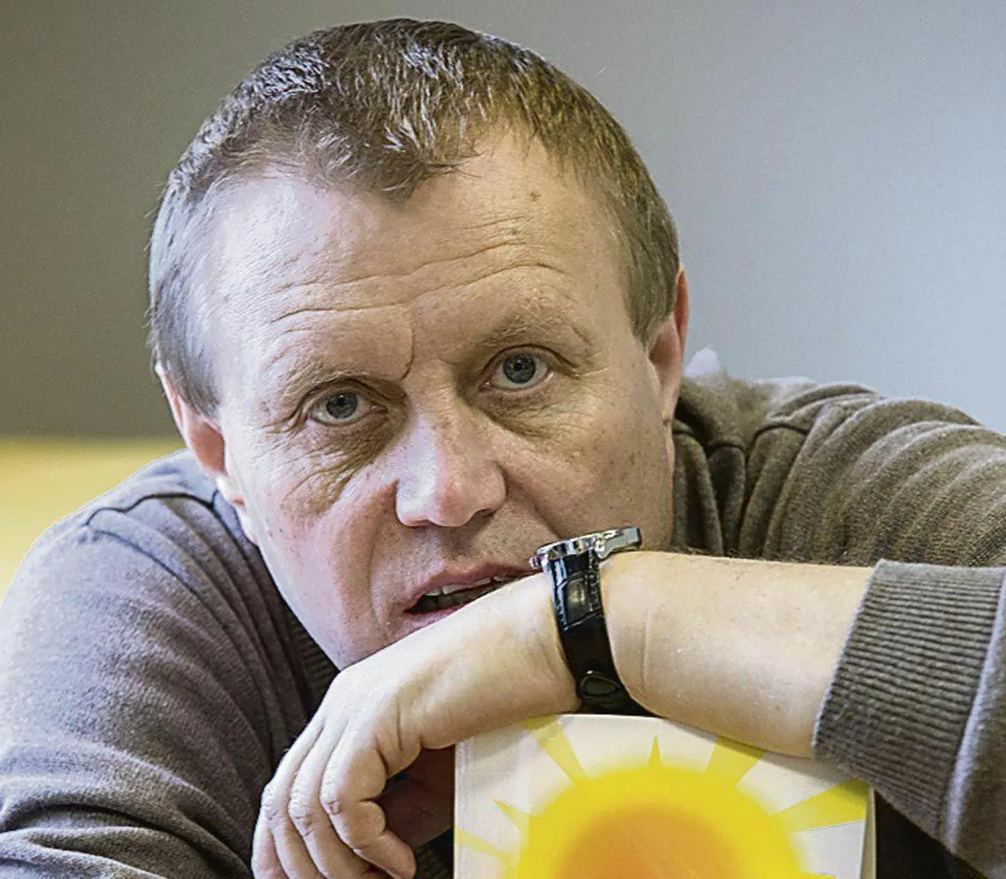 Pärast Endla teatrist lahkumist oli Margus Oopkaup paljude harrastusteatritruppide juhendaja, kirjutas neile näidendeid ja tihti etenduse lõpulaulugi.
