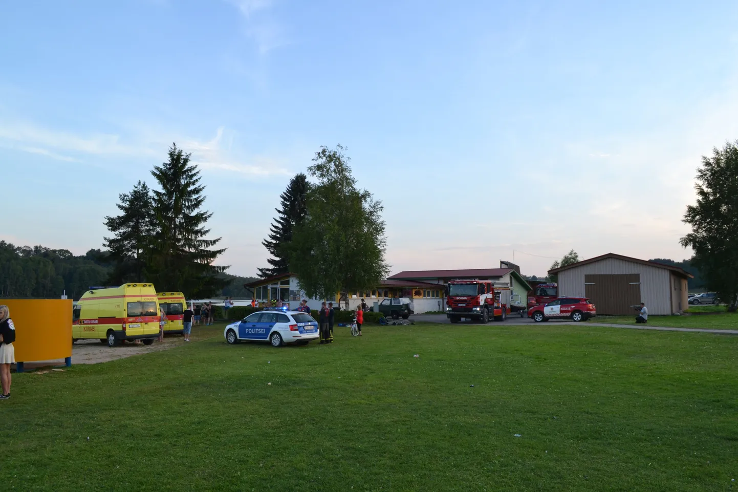 Viljandi järve kadus laupäeva õhtul inimene.