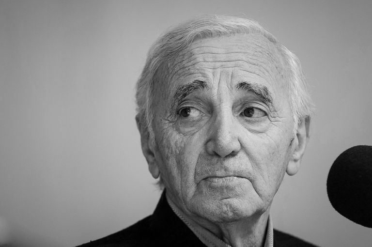 Šarls Aznavūrs (Charles Aznavour) Французский шансонье Шарль Азнавур