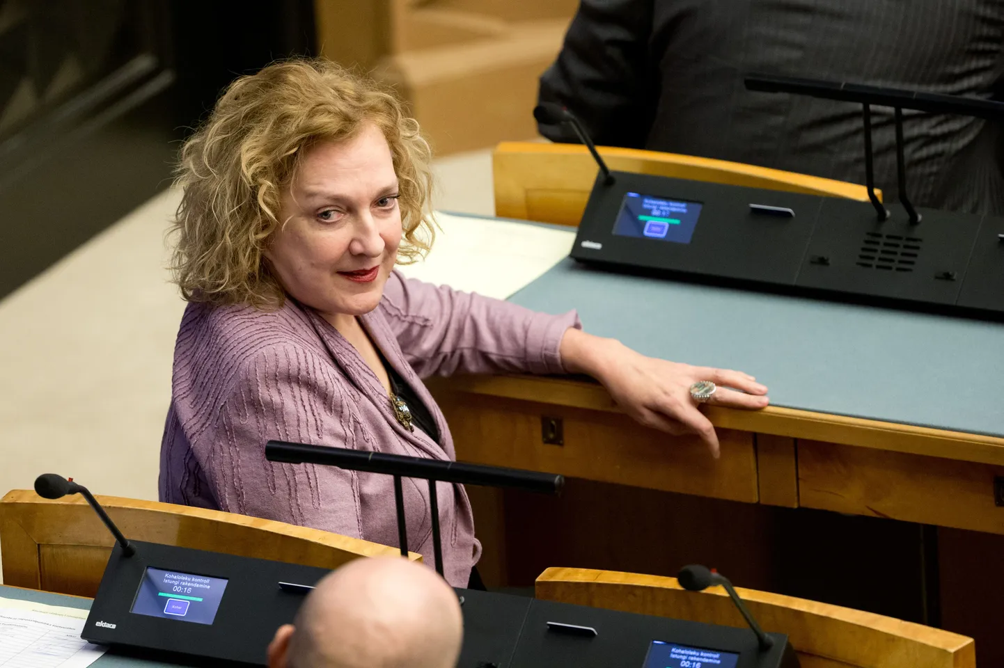 Maire Aunaste riigikogus.