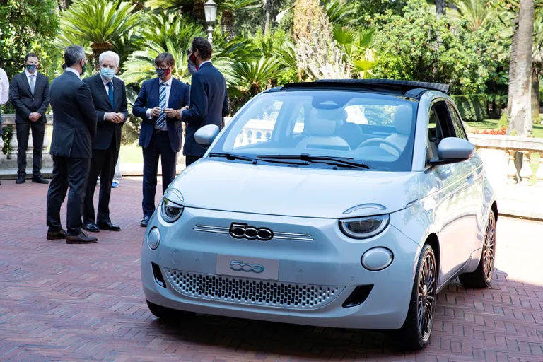 Fiat 500 elektriauto.