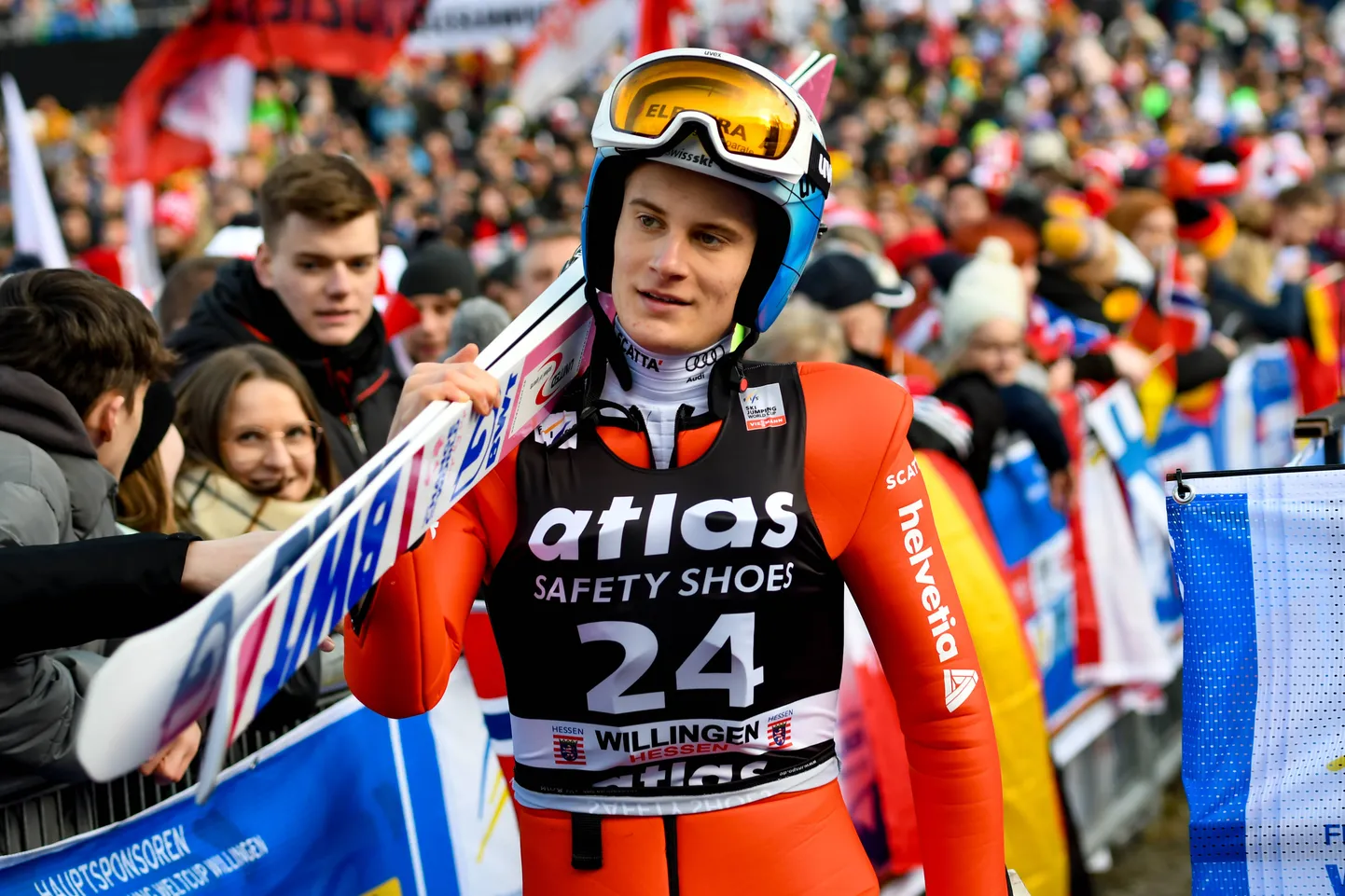 Dominik Peter.