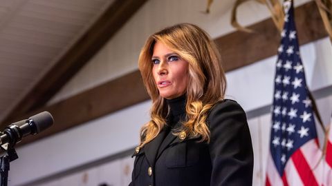 VIDEO ⟩ Melania Trump ähvardab Hunter Bideni Epsteini väite pärast miljardi dollari eest kohtusse kaevata