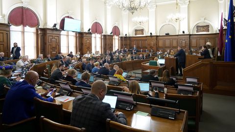 Saeimas darba vērtējums viens no zemākajiem šajā gadsimtā, liecina aptauja