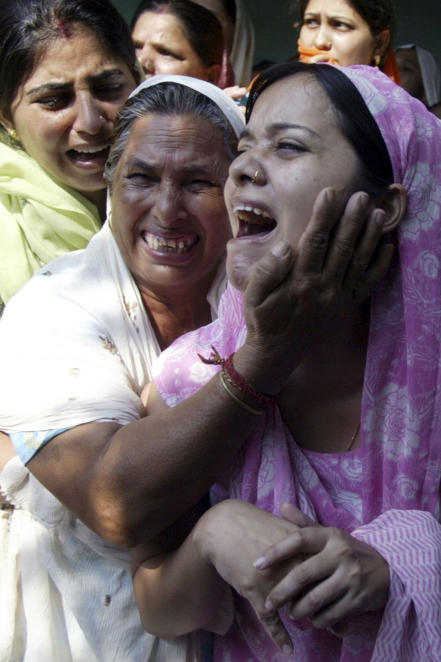 Võlgadesse sattunud India farmerid müüvad naisi