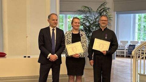 Prantsuse suursaadik andis Timo Kikasele ja Marge Käsperile kõrge akadeemilise ordeni