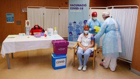 Hispaania hakkab vaktsiinist keeldujate üle arvet pidama
