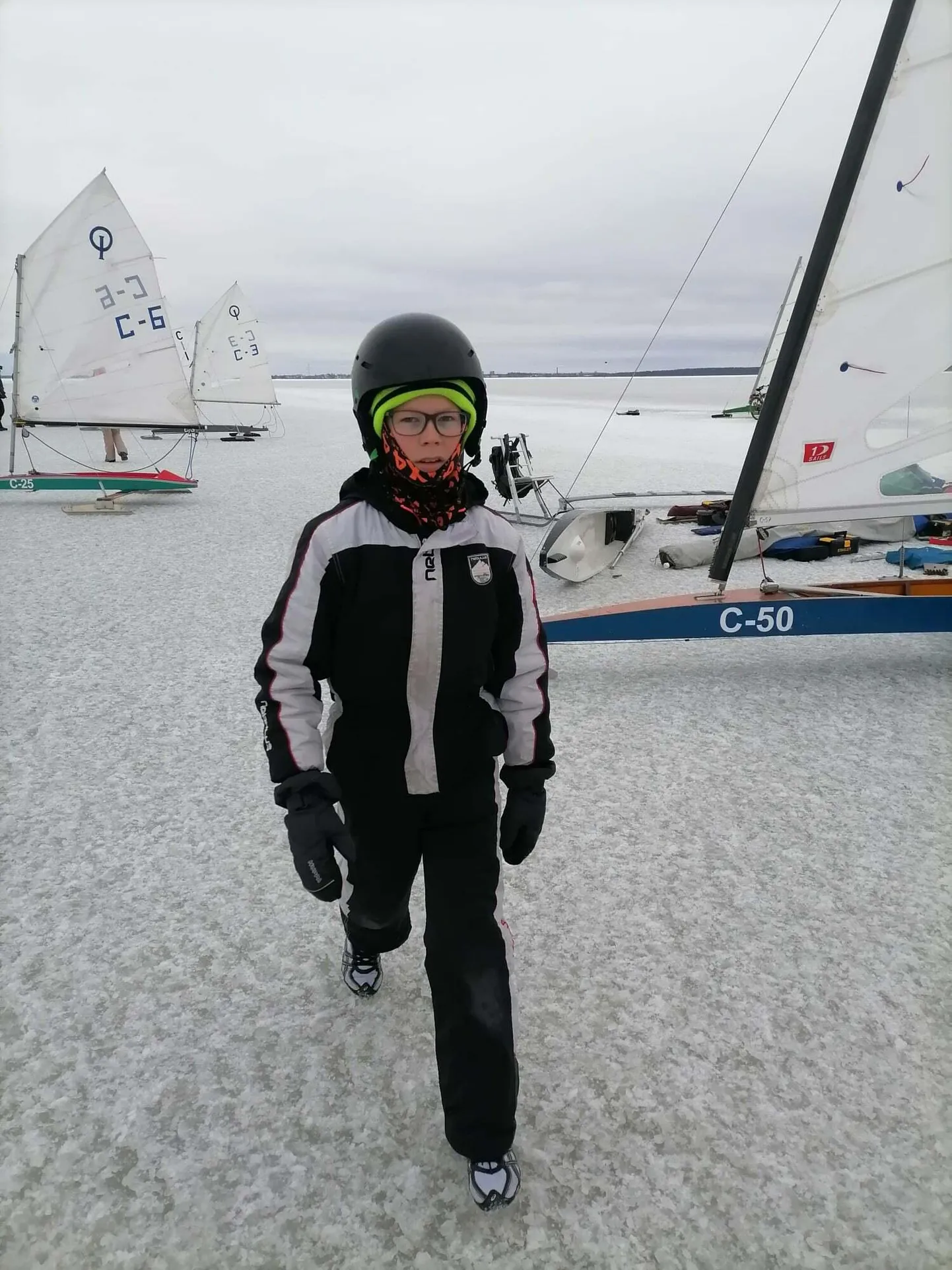 Ice Optimisti taltsutav 13aastane pärnakas Aron Poolma pani noorte MM-regatil ma paremuse taas maksma.