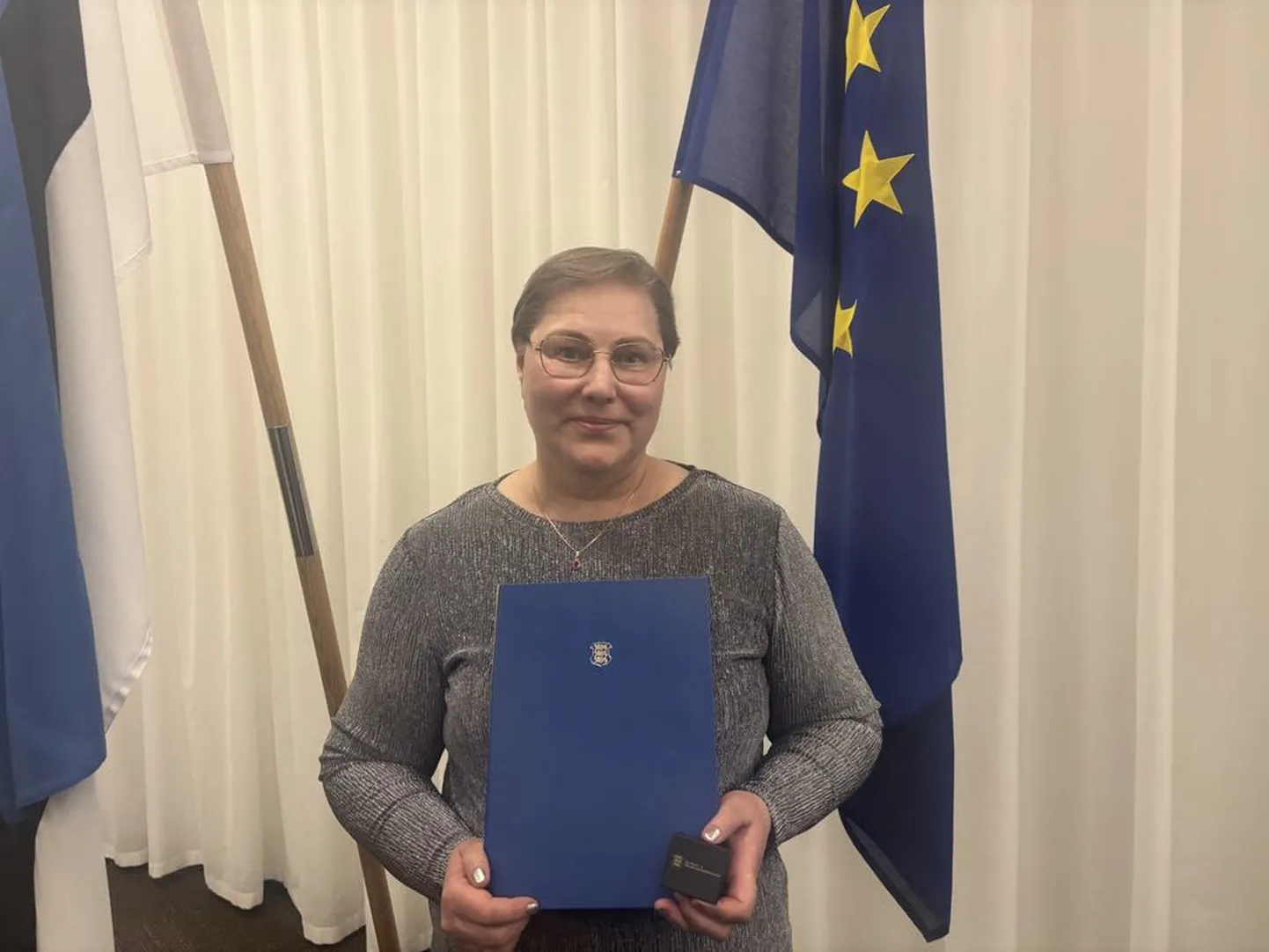 Teiste seas pälvis hõbedase teenetemärgi Järvamaa Kutsehariduskeskuse taimekasvatuse kutseõpetaja, täiskasvanute koolitaja Kaja Marrandi.