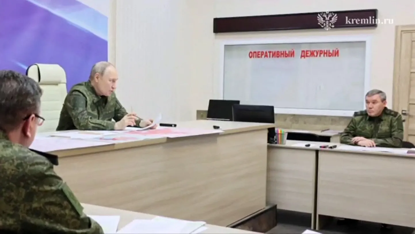 Путин на штабном совещании в Курской области