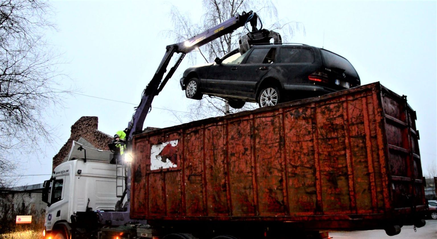 Вывоз брошенных автомобилей спб