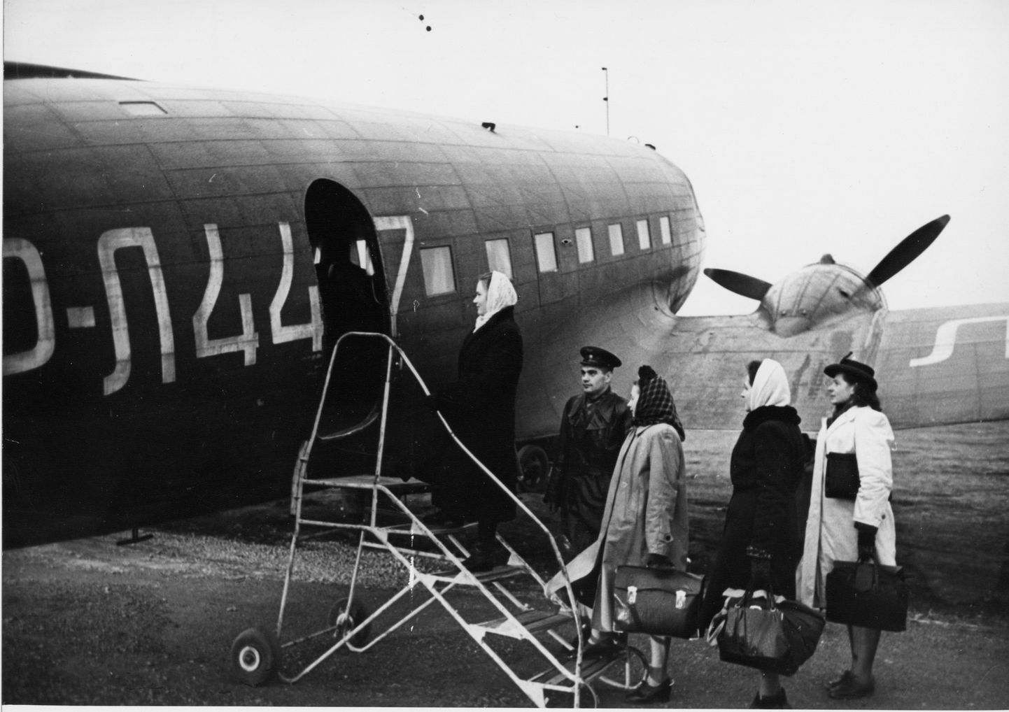 PÄRAST SÕDA: Esimene suurem liinilennuk, mis pärast teist maailmasõda Kingissepa ja Tallinna vahet sõitma hakkas, oli Li-2.
HERMAN GRÜNFELD