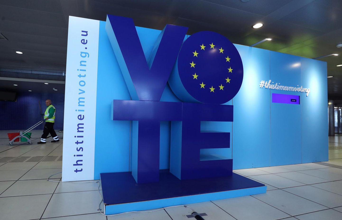 “Vote! Hääleta!” on üleskutse minna pühapäeval valima Euroopa Parlamendi uut koosseisu.