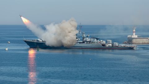 Ukrainas armija uzbrukusi krievu raķeškuģim