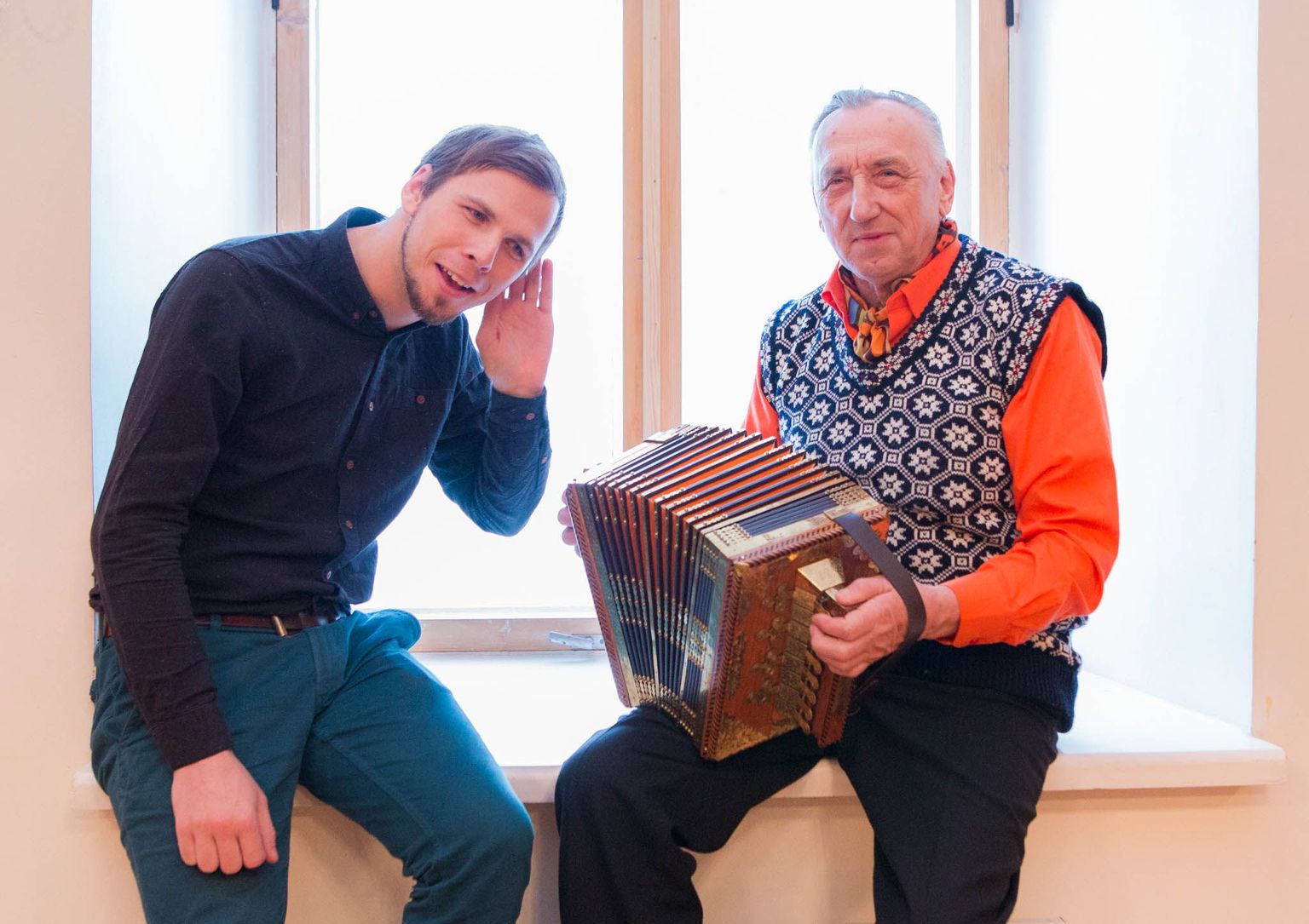 Jaan Jaago ja Harri Lindmets alustasid Eesti turneed Tori rahvamajast.