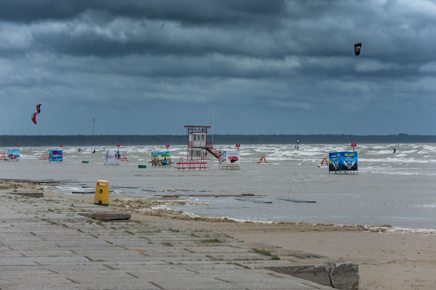 Tuul kergitab Pärnus mereveetaset.