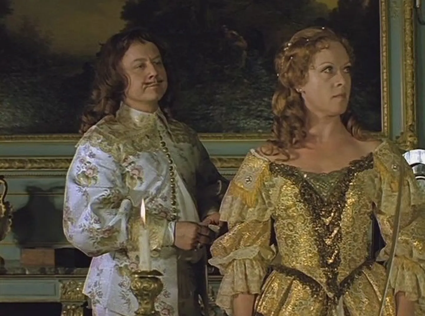 «D' Artagnan ja kolm musketäri». Pildil Oleg Tabakov kuningas Louis XIII ja Alissa Freindlihh Austria Anna