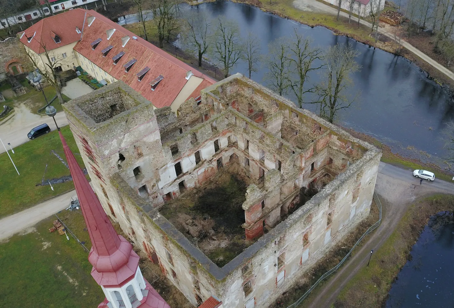 Põltsamaa lossivaremed.