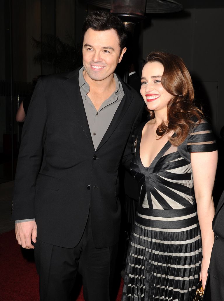 Seth MacFarlane ja Emilia Clarke läksid lahku 2013.