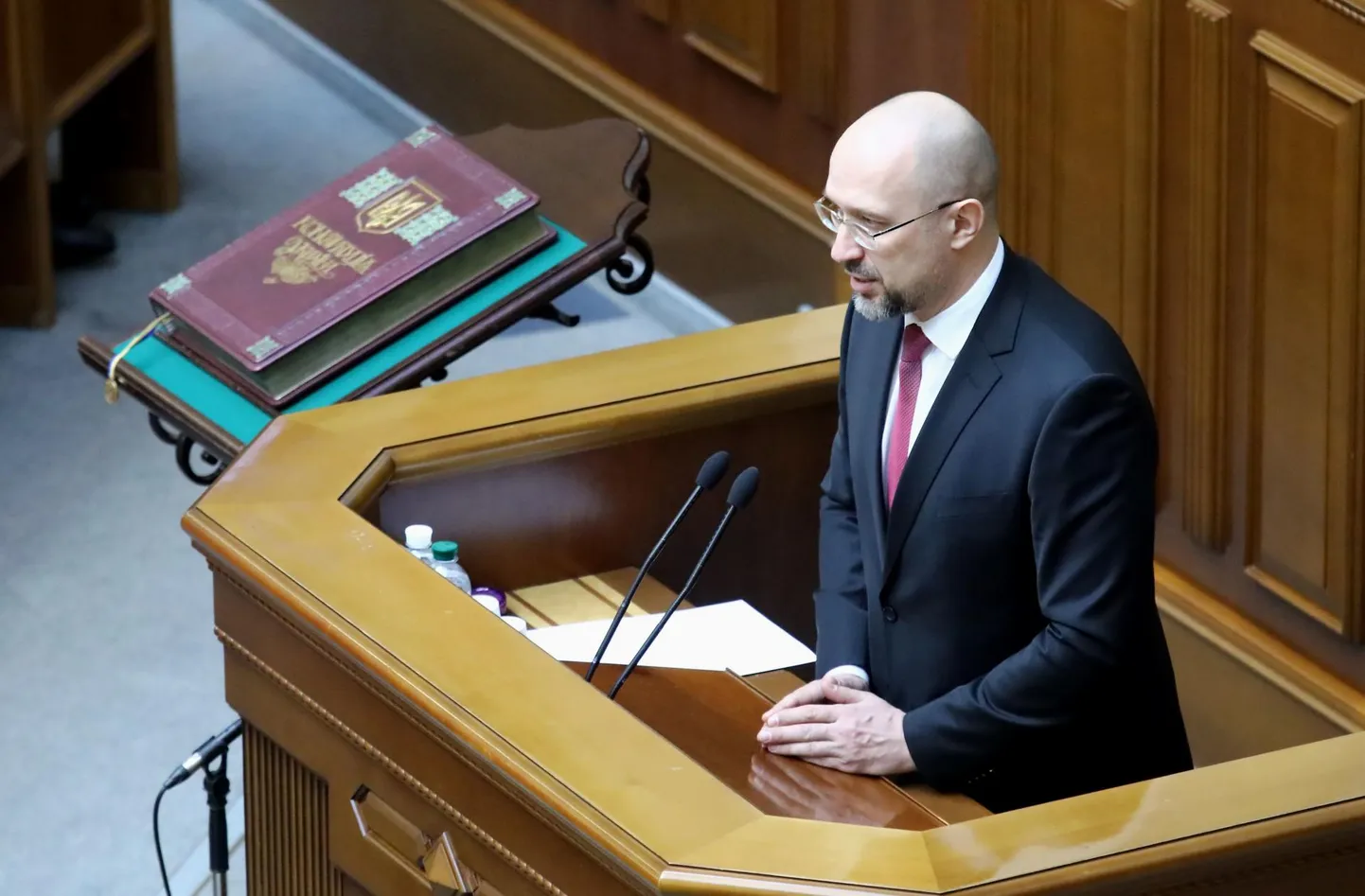 Ukraina asepeaminister Denõss Šmõgal.
