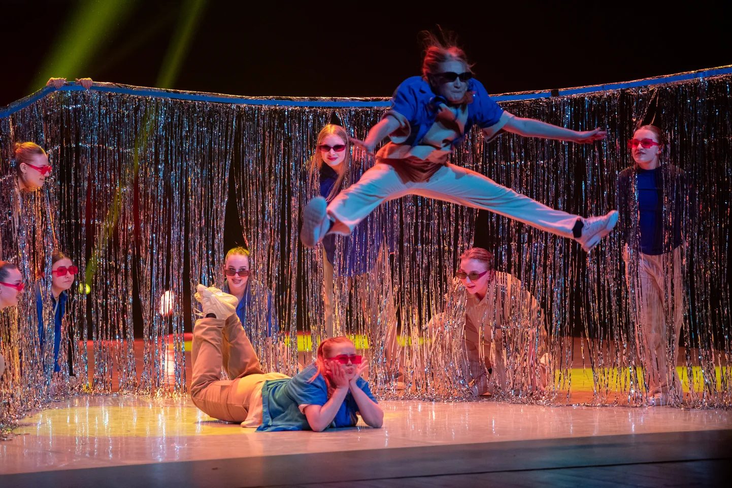 Pühapäeval on Ugala teatris Koolitantsu festivali piirkondlik tantsupäev.