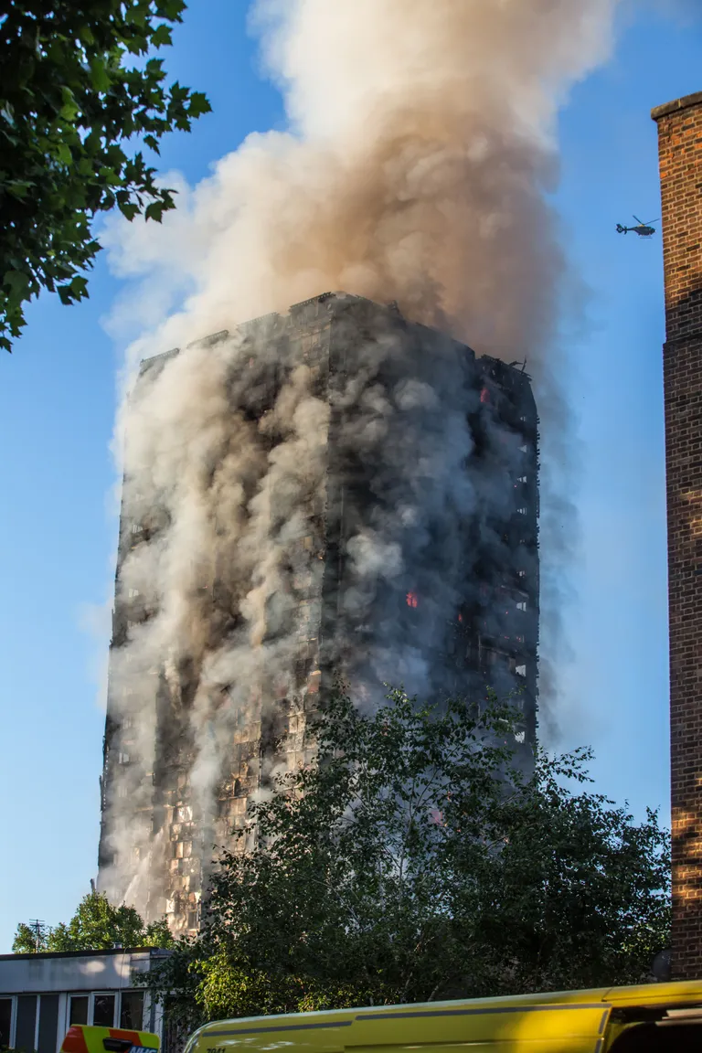 Londoni Grenfell Toweri põleng.