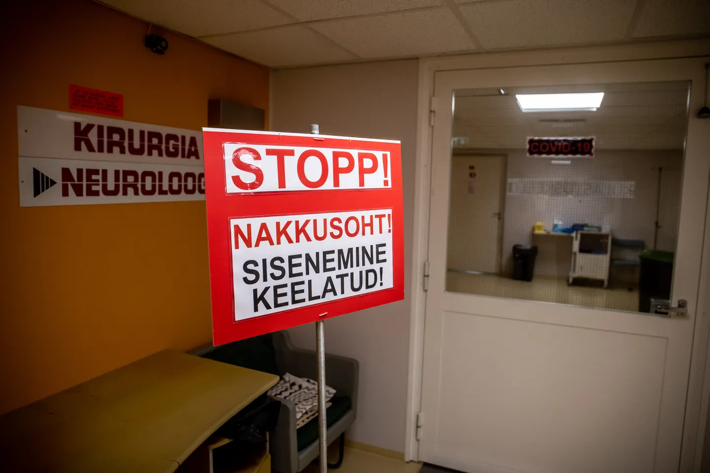 Terviseamet hindab ülemiste hingamisteede haigestumuse intensiivsuse keskmiseks, gripi ja SARS-CoV-2 viiruste leviku laialdaseks.