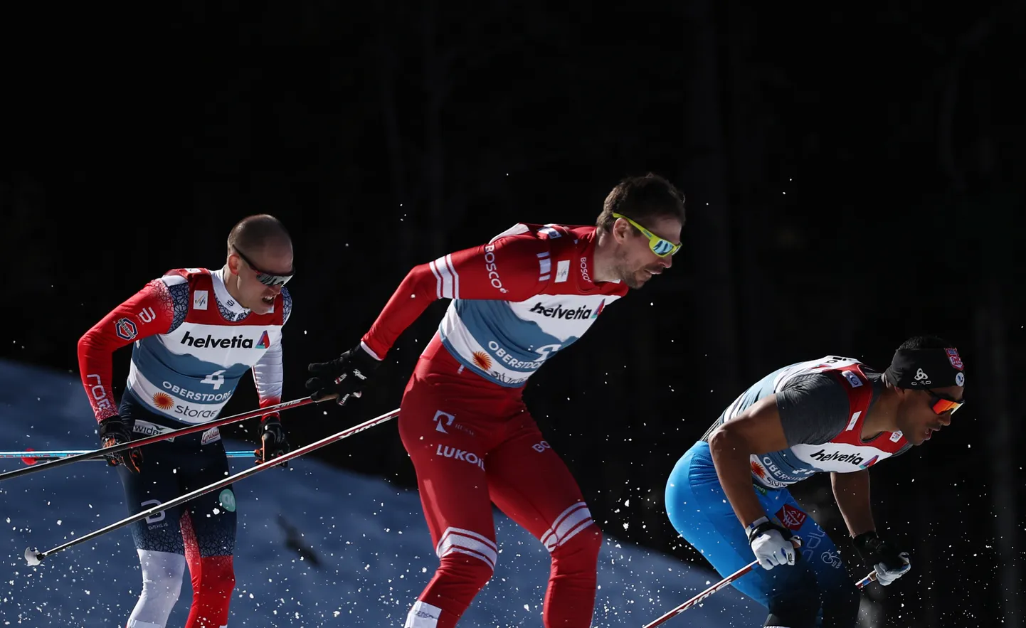 Sergei Ustjugov (keskel) Aleksandr Bolšunoviga suur sõber ei ole.