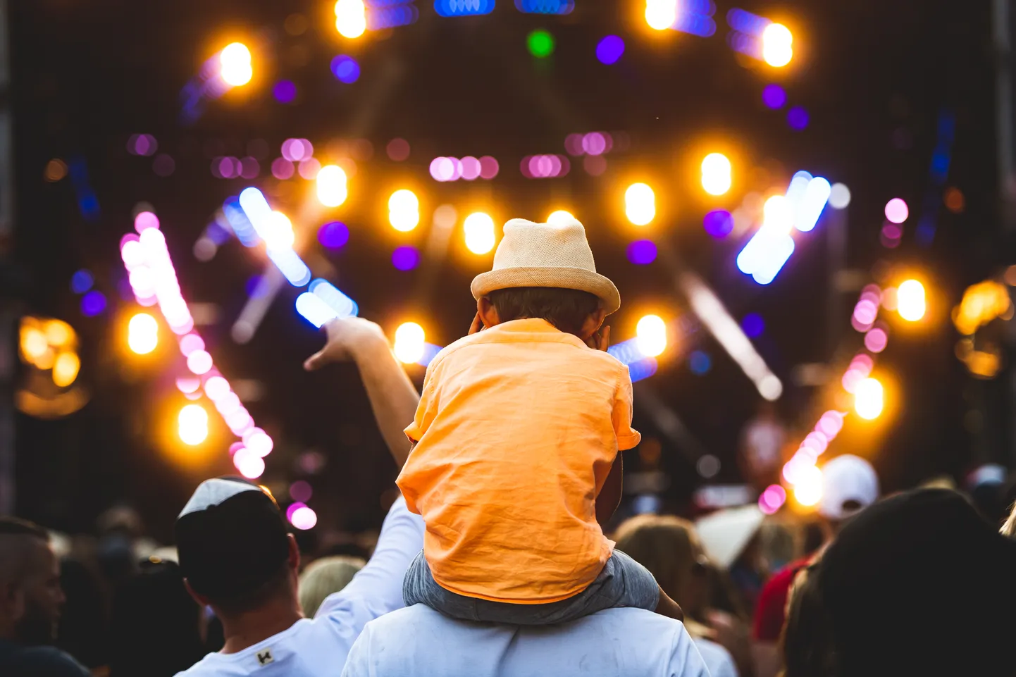 Ieskats festivāla "Positivus 2019" noslēdzošās dienas norisē