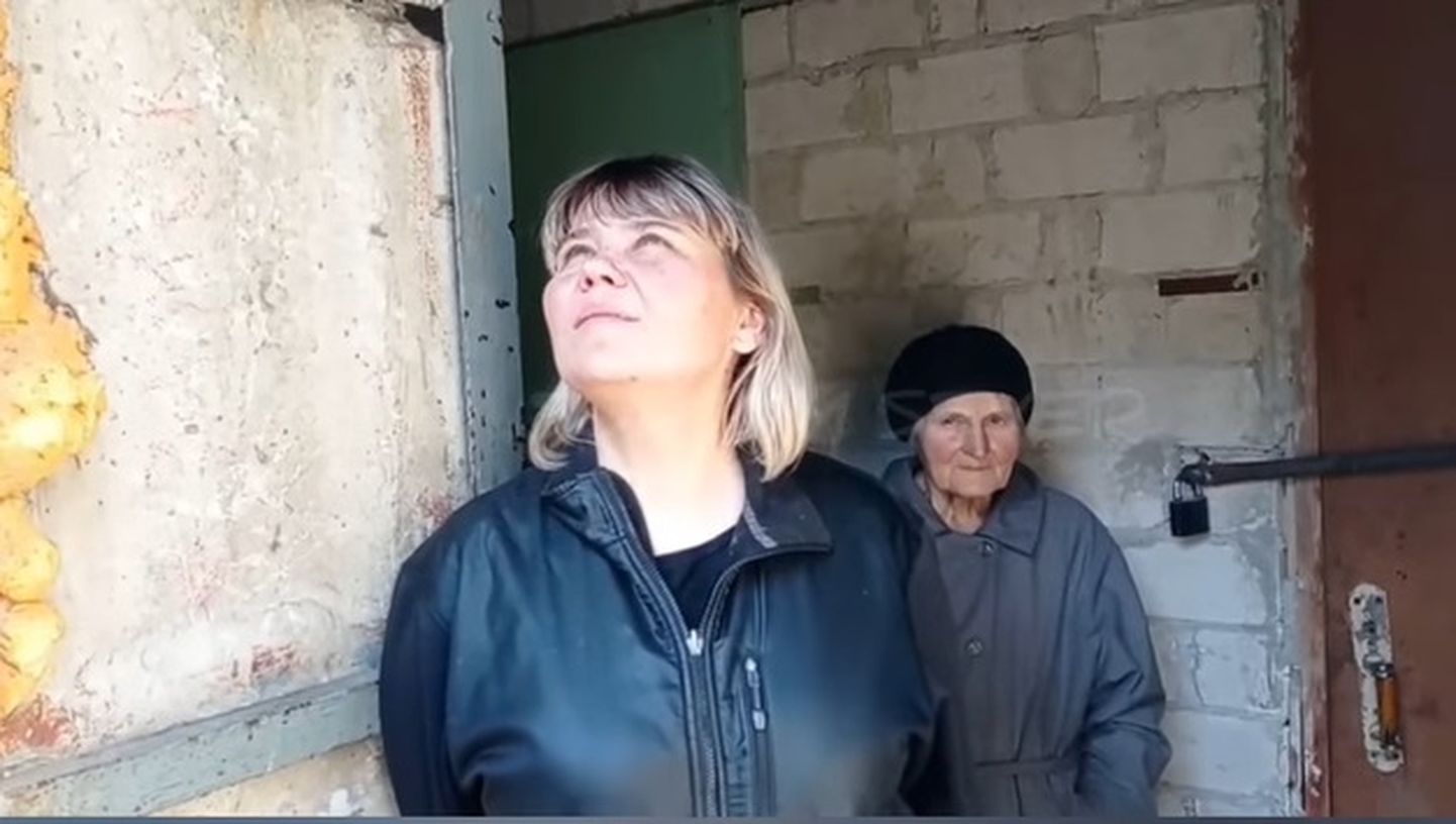 Ukrainlanna annab intervjuud. Hetk enne plahvatust.