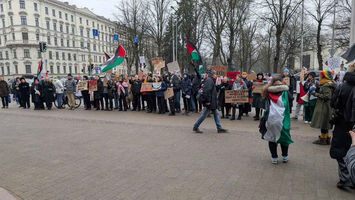 Марш в поддержку палестинцев в Риге